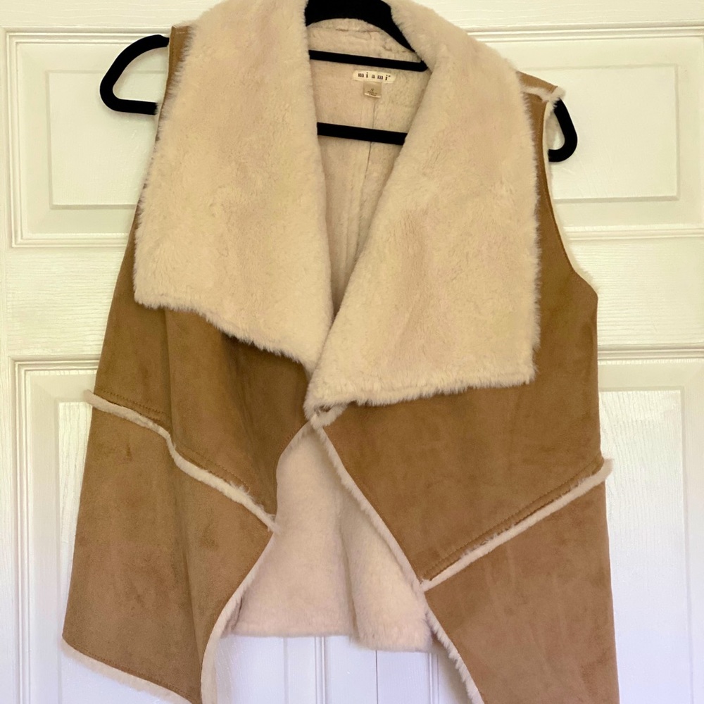 Francesca’s lined Camel Vest - Miami brand